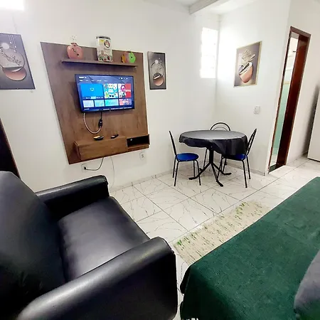 Kitnet Confortável em Cabo Frio Ar Smart TV-2